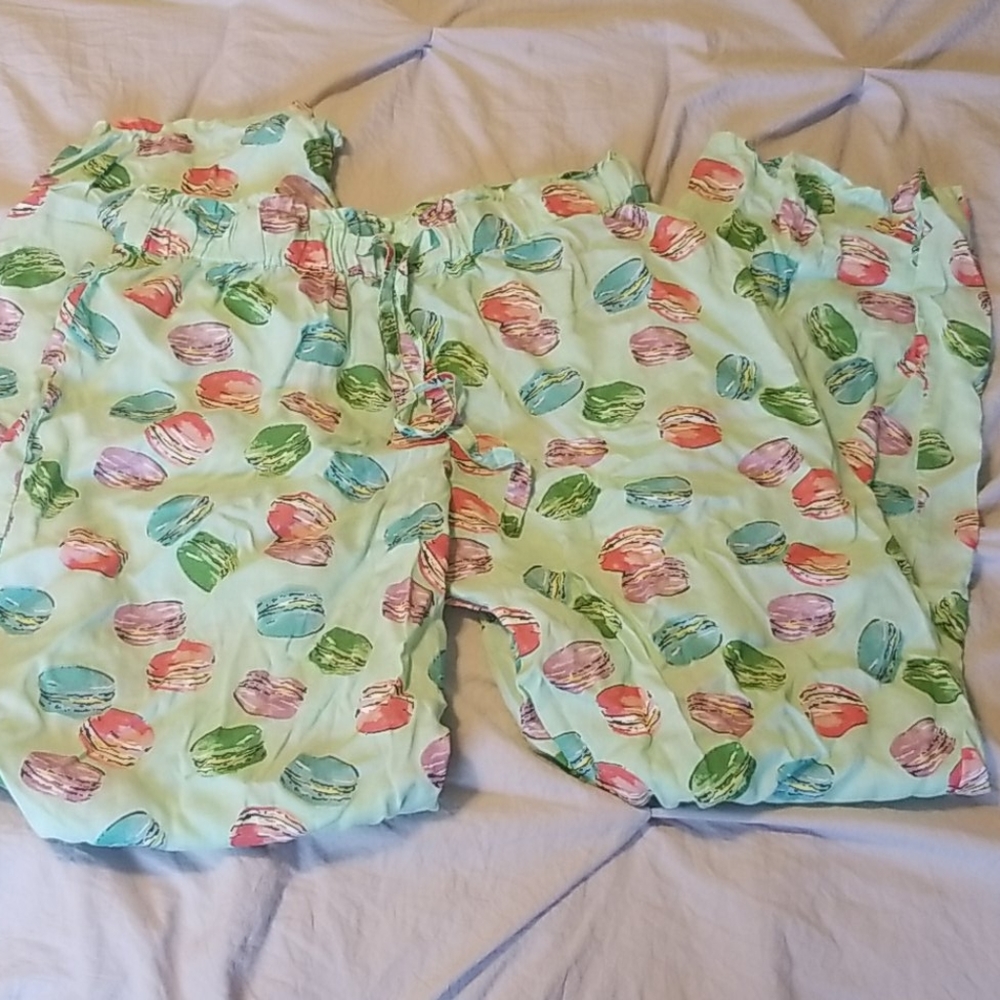 Macaroon print PJ bottoms